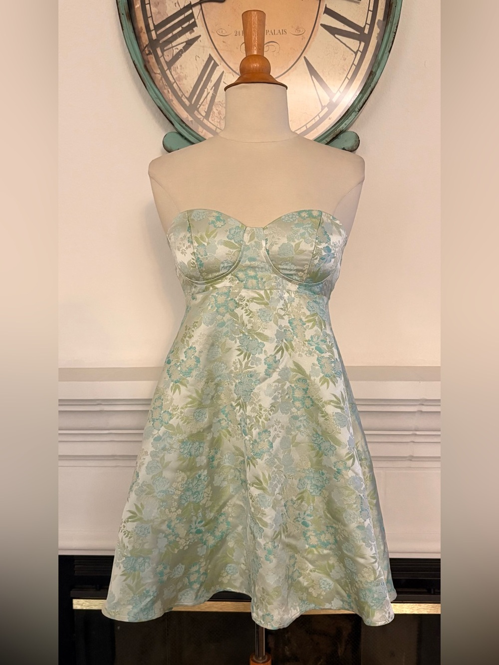 Lulu's Strapless Sweetheart Floral Jacquard Dress in Mint color